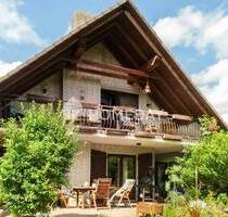 Sehr ruhig gelegen: Gemütl. EFH mit 2 Bädern & Kamin | Südterrasse + Loggia | gr. Grdst. | Garage - Dinklage
