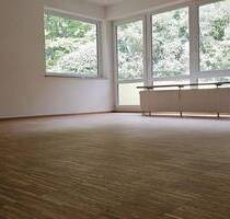 PROVISIONSFREI in WÜGerbrunn: lukrative SteuervorteilekernsaniertTerrasse2xTGim Grünen
