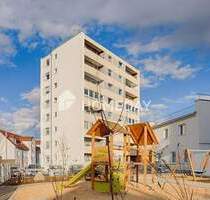 Gut geschnittene 2-Zimmer-DG-Wohnung in zentraler Lage Lechhausen mit hervorragendem Weitblick - Augsburg