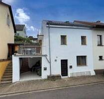 Top modernisiertes Zweifamilienhaus mit Einliegerwohnung in ruhiger Wohnlage von Saarhölzbach - Mettlach