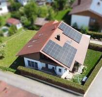 Bunt, Urban, Trendig -entdecken Sie Ihr neues Heim mit Garten - Aidenbach
