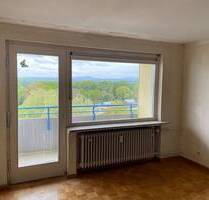 2 Zimmer Wohnung mit Balkon und toller Aussicht- sofort frei! - Eschborn