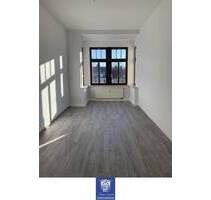 Wunderschöne Stadt-Wohnung mit Erker mit schicken Tageslichtbad und Gäste-WC! - Freiberg