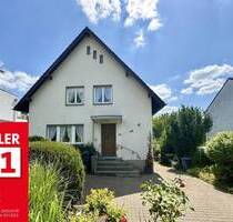 Freistehendes Einfamilienhaus mit außerordentlich großem Grundstück - Leverkusen
