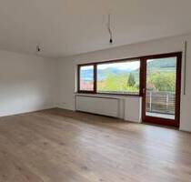 Großzügige 4 12 Zi.-Whg. mit ca. 110 qm großem Garten - Erstbezug nach Kernsanierung! - Heubach
