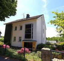 1-2 Familienhaus mit separatem Büro extra: Viel Platz für die große Familie - Remscheid Struck
