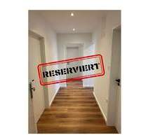 Kiel-Wik: Top renovierte 3-Zi.-ETW mit Balkon & EBK im 1.OG