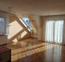 Große Maisonette-Wohnung in Hochdorf - 5,5 Zimmer auf 108m² und 40m² Studio im ausgebauten Dach - Stellplatz und Tiefgarage