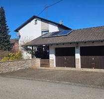 Familienidyll mit großem Garten, Pool & Teich - Gepflegtes Einfamilienhaus in solider Ziegelbauweise - Mühldorf a.Inn Mößling