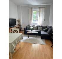 FREI Z. 01.09.25 TOLLE, HELLE GEMÜTLICHE, WGH. M. EBK UND BALKON 10 MIN. FUSSWEG Z. TEMPELH. FELD - Berlin Tempelhof