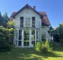 Wohnen im Doppel: Ein- und Mehrfamilienhaus auf über 1.000 m² Traumgrundstück in Rastatt-Niederbühl