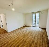 Geräumige Wohnung nahe Barbarossaplatz! *2x Balkone EBK Aufzug* - Berlin Schöneberg