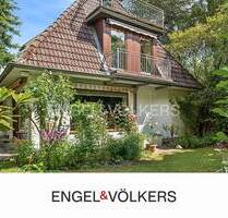 Mit 6 Zimmern und Garten: Ihr neues Zuhause mitten in der Stadt? - Ahrensburg