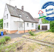 Gut geschnittenes 2-Familienhaus mit Garage, Carport, Garten und Keller! - Seligenstadt