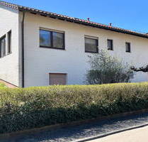 Einfamilienhaus in Bensheim-Hochstädten. Freistehend in unverbaubarer Hanglage