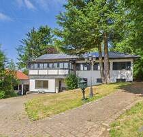 Architektur trifft Natur - Familienlandsitz mit Charakter in Much