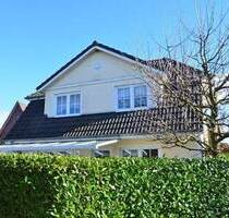 Freiwerdendes Stadthaus mit Garage, pflegeleicht angelegtem Gartengrundstück mit überdachter Südwest- Terrasse in Bad Zwischenahn zentrumsnah