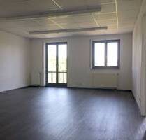 Moderne Bürofläche mit Aufzug in Dresden-Löbtau - ideal für Praxis oder Büro