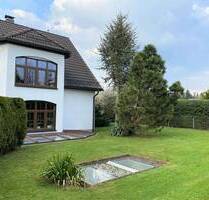 luxuriöses Einfamilienhaus mit Einliegerwohnung, Pool, uvm - Oelsnitz/Vogtland