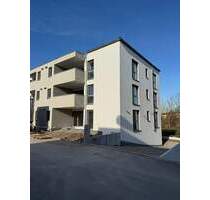 Große Erdgeschosswohnung mit sonniger Terrasse als Neubau-Erstbezug ! - Gerolzhofen