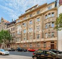Zentral gelegene 164 m² Etagenwohnung in Fürth: Mit Balkon, Wintergarten und umfassender Sanierung