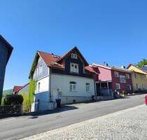 Ruhig gelegenes Haus mit zwei Wohnetagen - Herrliche Aussicht inklusive - Sonneberg Neufang
