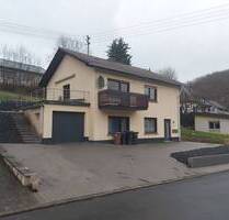 PREISREDUZIERUNG! Umfangreich renoviertes Einfamilienhaus mit Grundstück in Kellenbach zu verkaufen
