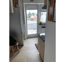 ++ Ideale Singlewohnung mit umlaufender Terrasse ++ neuwertige Küche und möbliert möglich ++ - Karlsruhe Hagsfeld