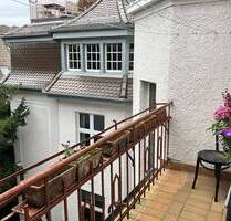 Wunderschöne Wohnung mit Balkon und Gartennutzung in Denkmalgeschütztem Altbau - Köln Nippes