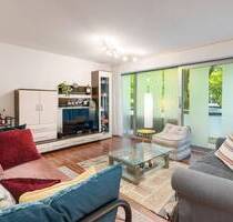 Ruhige 2-Zimmer-Wohnung mit hauseigenem Wellnessbereich in Bogenhausen-Englschalking - München