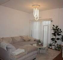 Großzügige 4,5-Zimmer-Wohnung mit Balkon und 2 TG-Stellplätzen in Eisingen