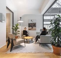 Arbeite, halte Meetings ab, und fördere die Zusammenarbeit in geteilten Büroräumen in Spaces Gendarmenmarkt - Berlin Mitte