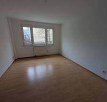 Wie wär`s mit einer hübschen Zwei-Zimmer-Wohnung mit Aufzug? - Plauen Neundorfer Vorstadt