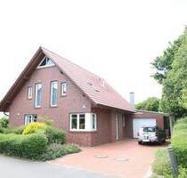 Schickes, familiengerechtes Einfamilienhaus mit großer Garage und Wintergarten in beliebter Stadtlage - Cloppenburg