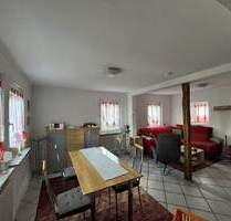 Charmantes Einfamilienhaus mit Nebengebäude und Scheune - liebevoll saniert und vielseitig nutzbar - Tauberbischofsheim-Hochhausen