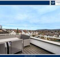 Großzügiges Haus im Haus mit Fernblick, Dachterrasse, Kamin, EBK, Garage u.v.m. - Usingen