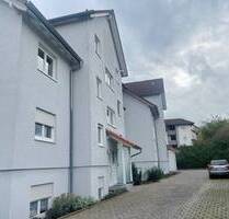 Freundliche 3-Zimmerwohnung Nr. 13 mit Einbauküche und Tiefgaragenstellplatz. - Satteldorf