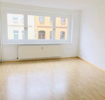 SOFORT VERFÜGBAR: 2-Zimmer Wohnung im 1. OG mit modernem Bad - WBS wird benötigt - Hildesheim Ost