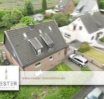 Mehrgenerationenhaus: Platz zum Wachsen - Ihr Familiennest mit Garten in Düsseldorf Eller