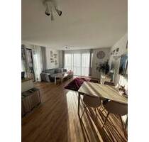 Charmante 2-Zimmer-Wohnung mit Einbauküche und großem Balkon - Nürnberg Muggenhof