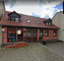 Mehrfamilienhauskomplex mit Gewerbeeinheit in Genthin