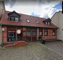 Mehrfamilienhauskomplex mit Gewerbeeinheit in Genthin