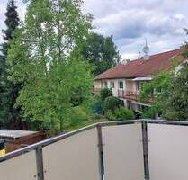 Helle 2 Zimmerwohnung mit Balkon und TG Stellplatz - Erlangen Schönfeld