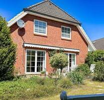 Neumünster - gepflegtes Einfamilienhaus mit Carport und Garten