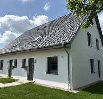 ...Neubau Erstbezug! Attraktive und klimafreundliche Doppelhaushälften in KfW 40 QNG Standard - Schwarzenbek