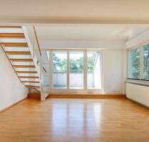 Lichtdurchflutete Maisonettewohnung mit Terrasse in bester Lage - Berlin