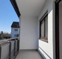 Erstbezug nach Kernsanierung - Wohnung mit Balkon in naturnaher Lage! - Altrip