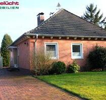 In Stadtnähe! Ein gut aufgeteilter und gepflegter Winkelbungalow mit Ausbaureserven - Aurich Innenstadt