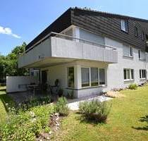 Ansprechende, schöne Erdgeschoss-Wohnung mit großem, eigenem Garten in Grünkraut