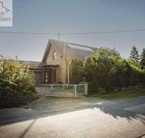 Familienidylle am Ortsrand - Haus mit Einliegerwohnung und Ausbaupotenzial mit Traumhaftem Ausblick - Breitscheid/ Hollig